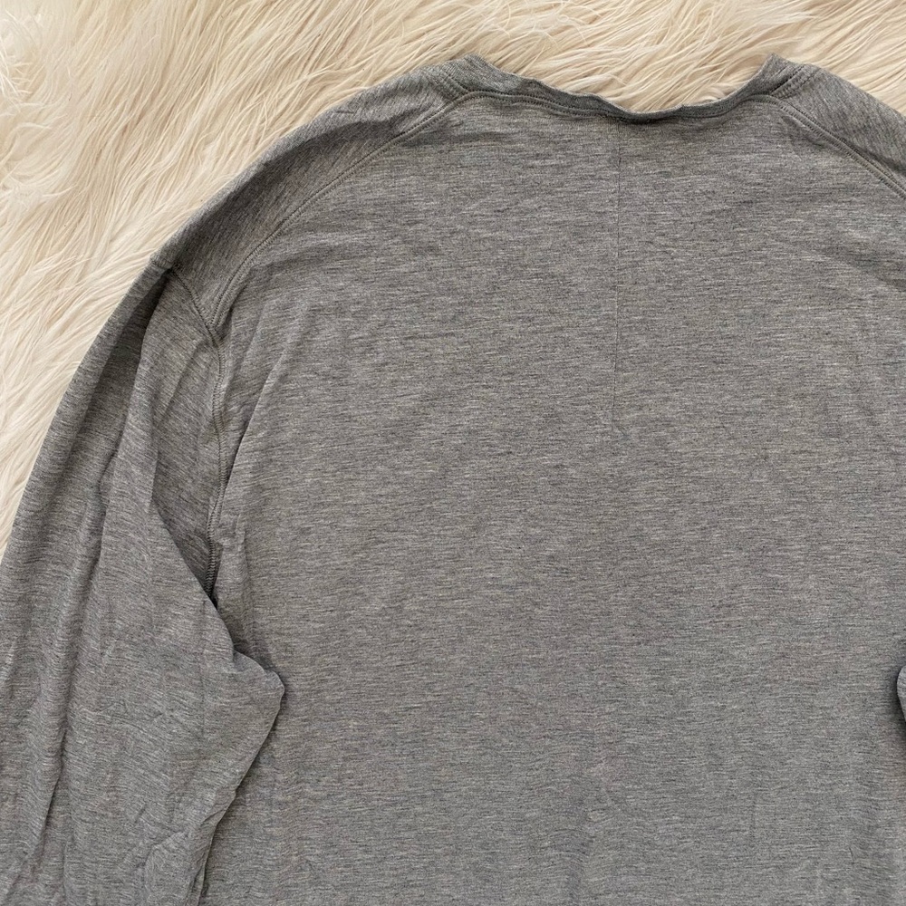 Lululemon 5 Year Basic Long Sleeve Henley Heather Gray Athleisure Shirt - Picture 8 of 10